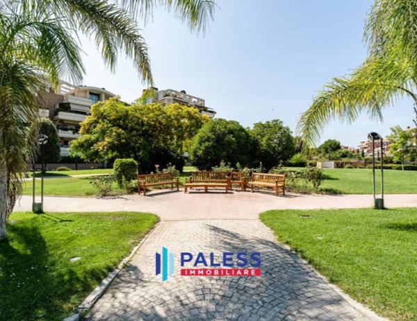 appartamento in vendita a Roma in zona EUR