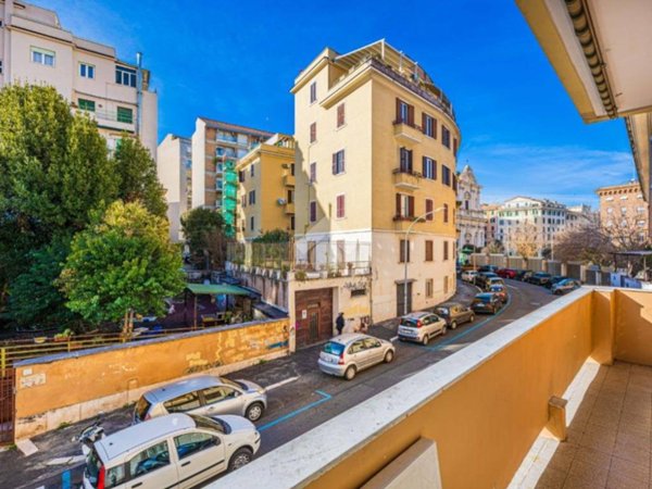 appartamento in vendita a Roma in zona Aurelio