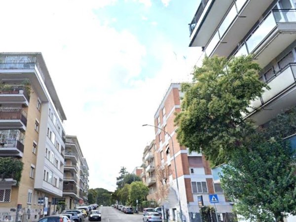 intera palazzina in vendita a Roma in zona Della Vittoria