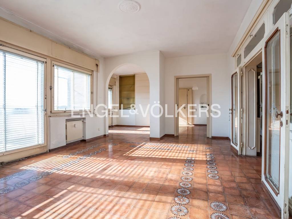 appartamento in vendita a Roma in zona Tor di Quinto