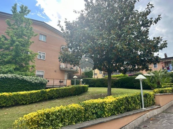 appartamento in vendita a Roma in zona Corviale