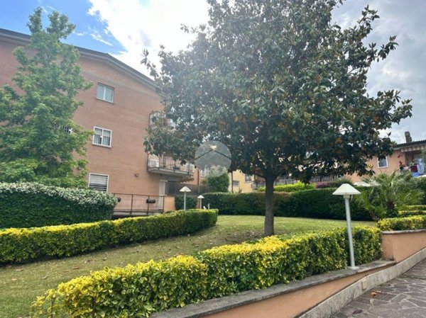 appartamento in vendita a Roma in zona Corviale