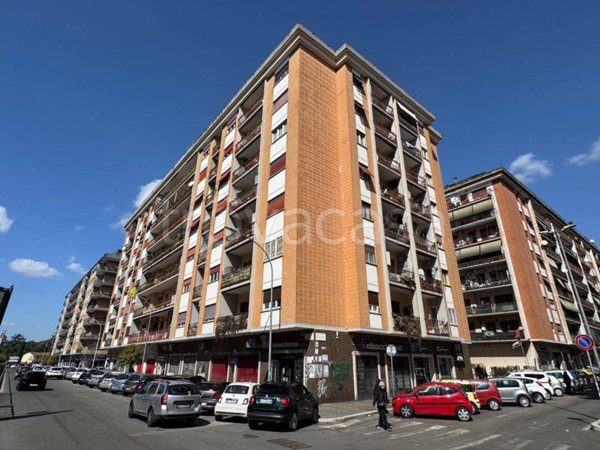 appartamento in vendita a Roma in zona Tuscolano