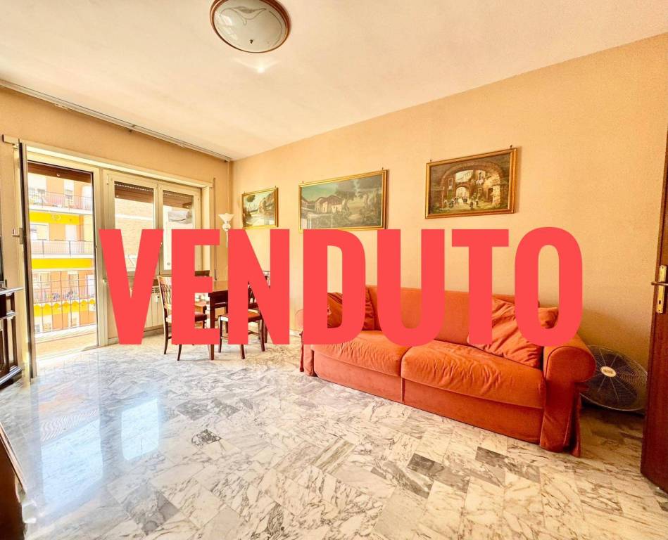 appartamento in vendita a Roma in zona Tuscolano