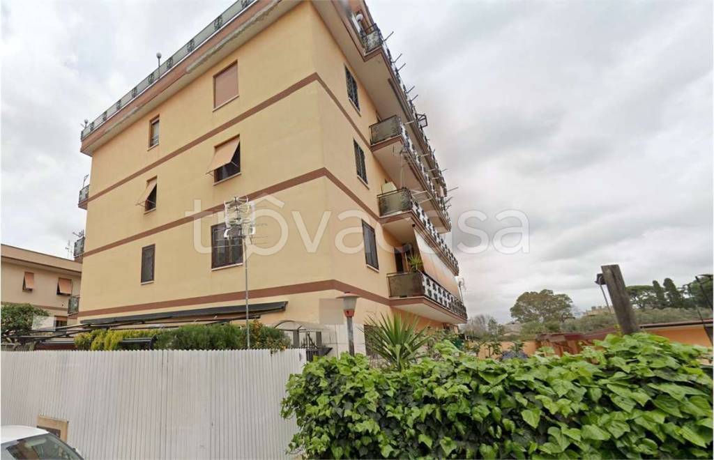 casa indipendente in vendita a Roma in zona Tor Vergata/Torrenova
