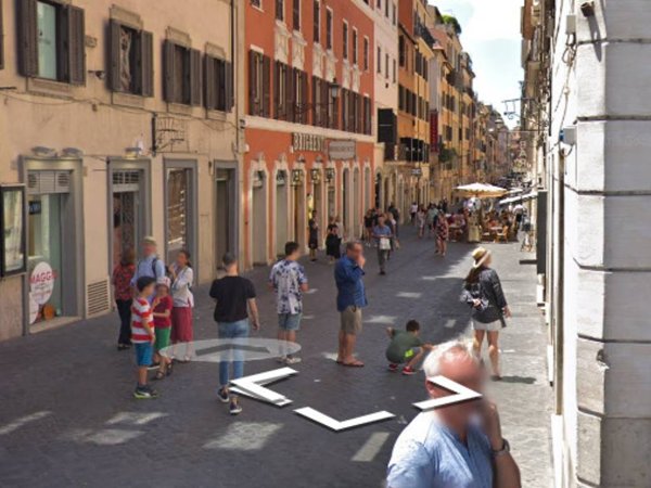 negozio in vendita a Roma in zona Trevi-Colonna