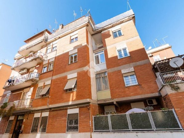 appartamento in vendita a Roma in zona Primavalle