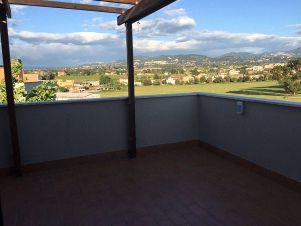 appartamento in vendita a Roma in zona Osteria del Curato