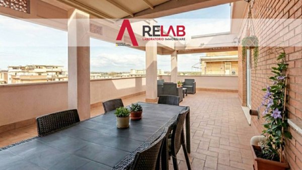 appartamento in vendita a Roma in zona Ostia