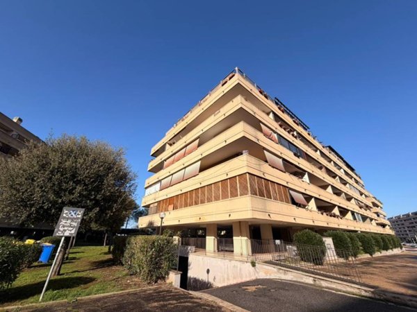 appartamento in vendita a Roma in zona Ponte di Nona