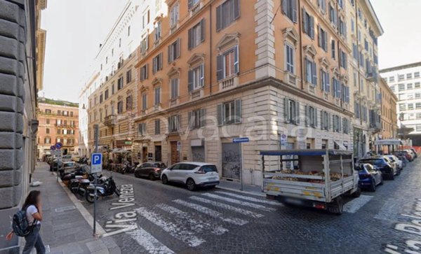 appartamento in vendita a Roma in zona Rione Monti/Campitelli