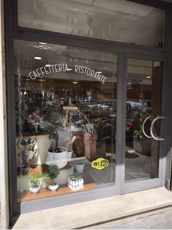 negozio in vendita a Roma in zona Collatino