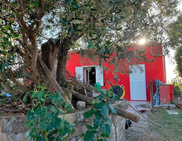 casa indipendente in vendita a Roma in zona Cesano