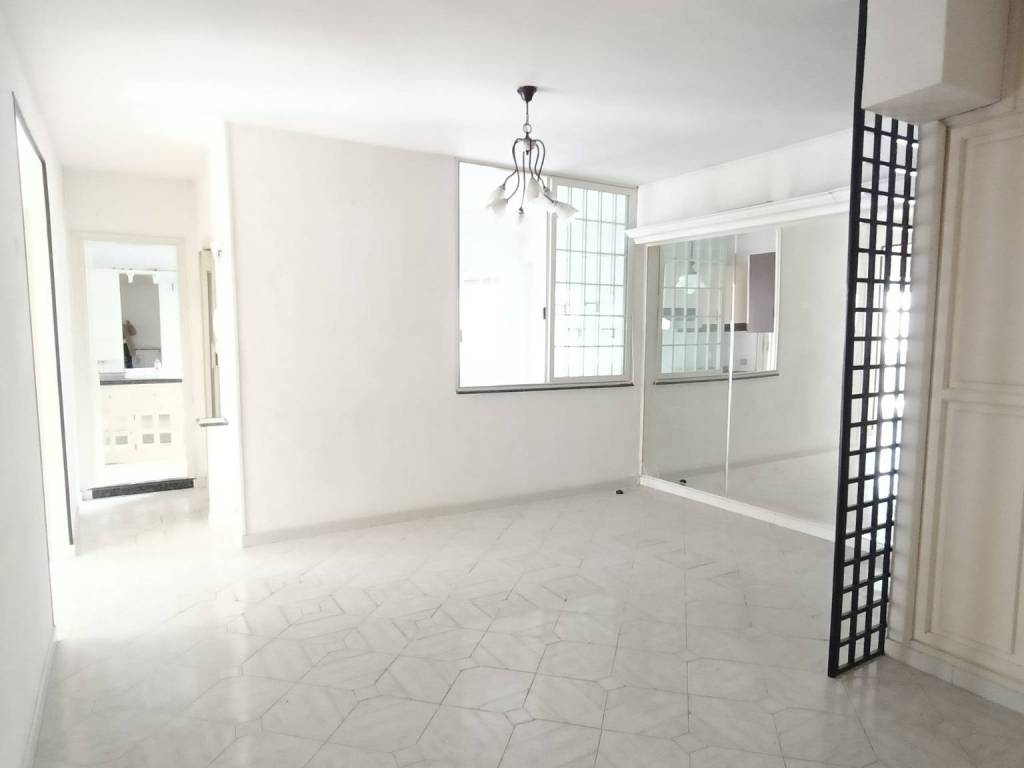 appartamento in vendita a Roma in zona Tuscolano