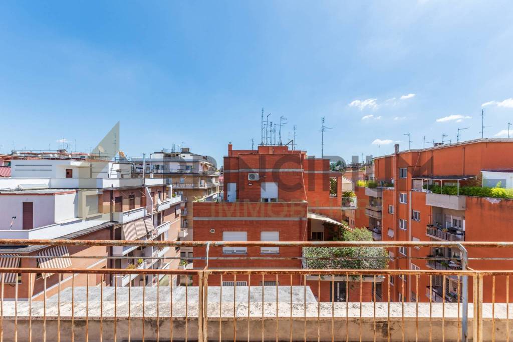 appartamento in vendita a Roma in zona Monte Sacro/Talenti