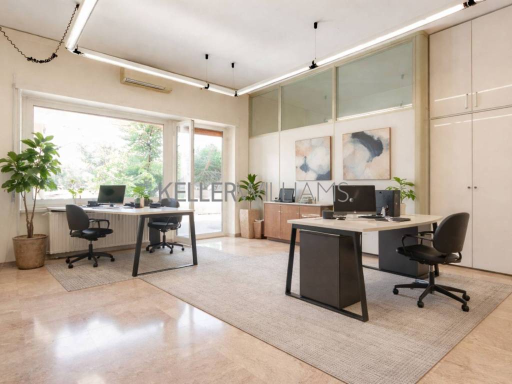 ufficio in vendita a Roma in zona EUR