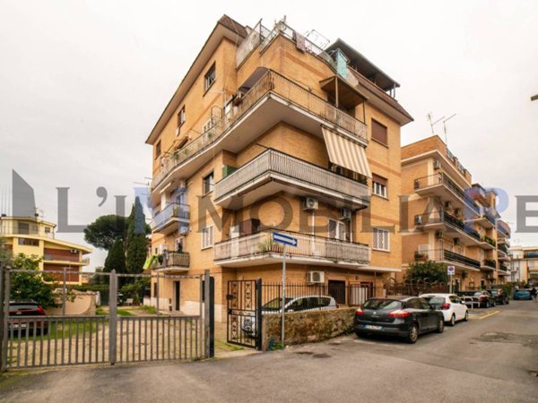 appartamento in vendita a Roma in zona Portuense