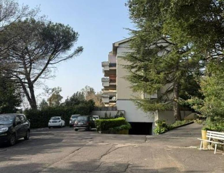appartamento in vendita a Roma in zona Tor di Quinto
