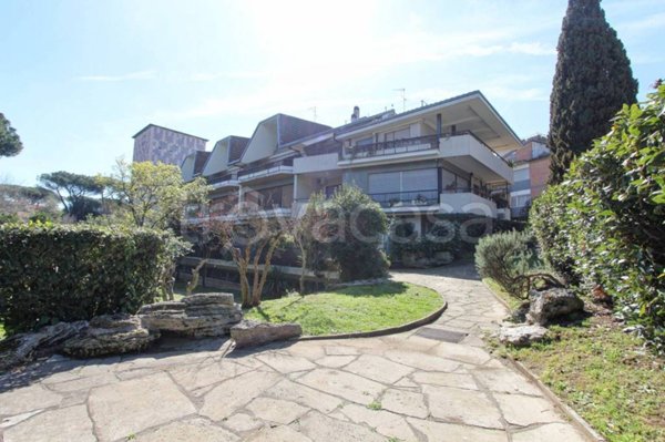 appartamento in vendita a Roma in zona EUR