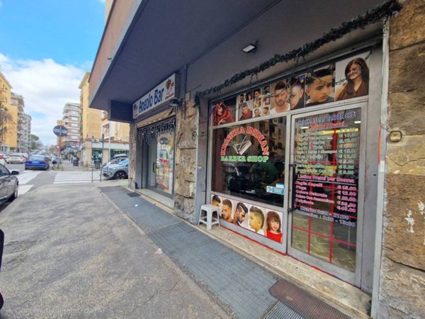 negozio in vendita a Roma in zona Ostiense