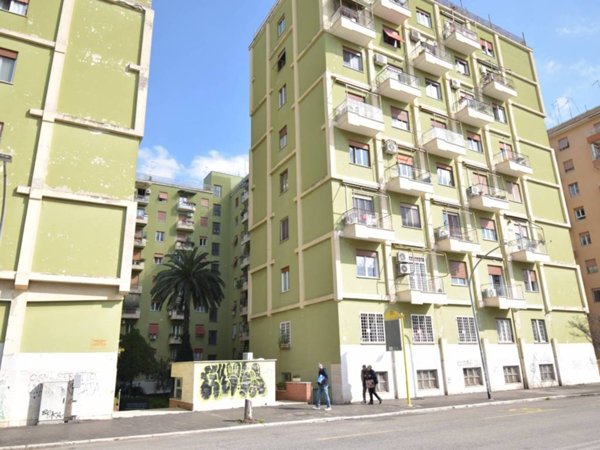 appartamento in vendita a Roma in zona Prenestino-Labicano