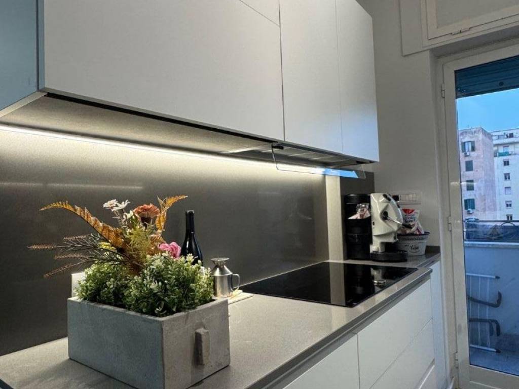 appartamento in vendita a Roma in zona EUR