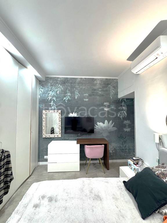 appartamento in vendita a Roma in zona EUR