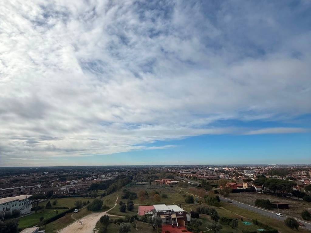 appartamento in vendita a Roma in zona Infernetto