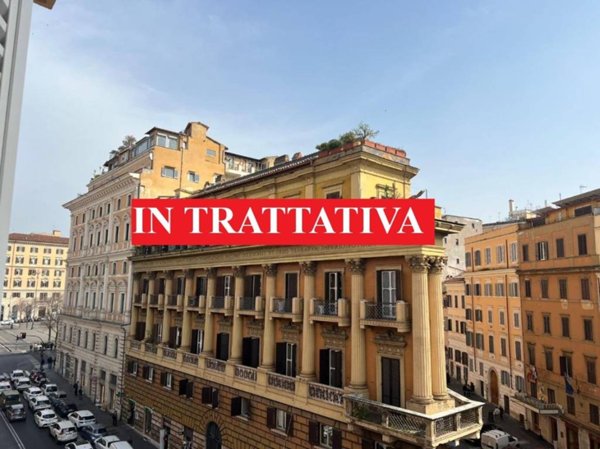 appartamento in vendita a Roma in zona Rione Monti/Campitelli