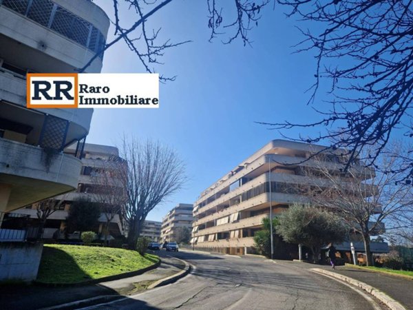 appartamento in vendita a Roma in zona Ostiense
