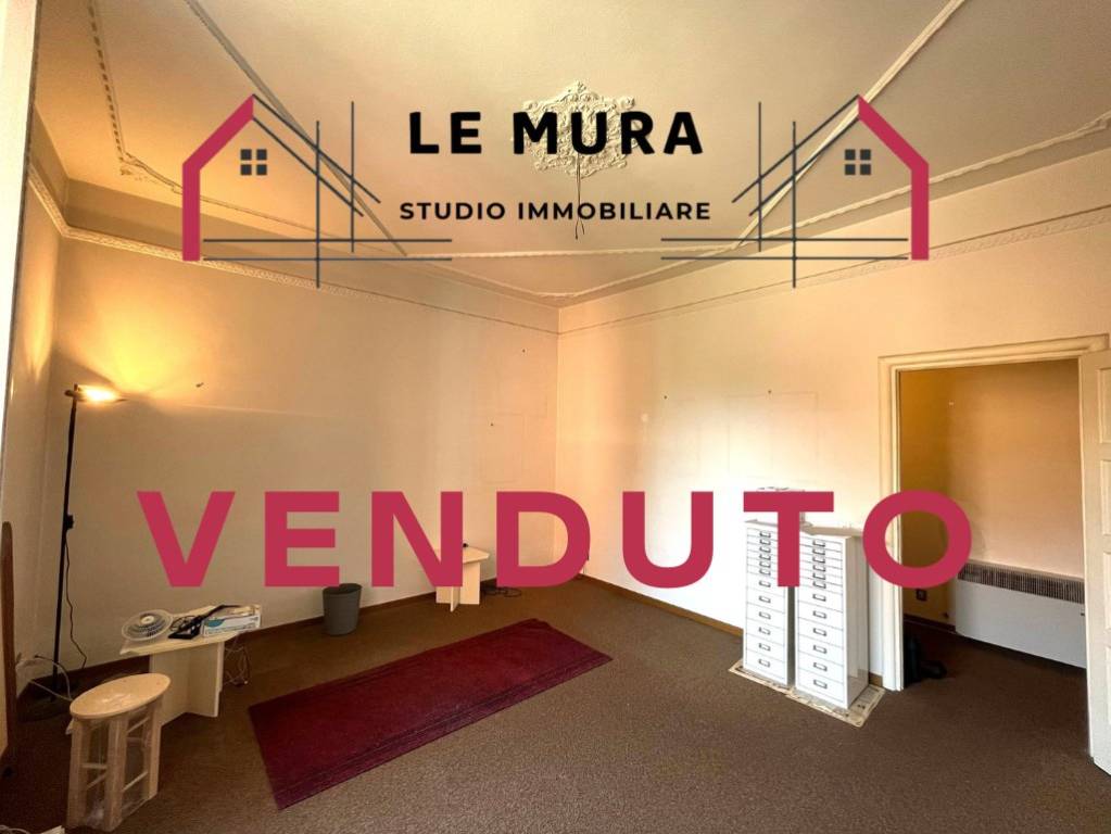 appartamento in vendita a Roma in zona Appio Latino