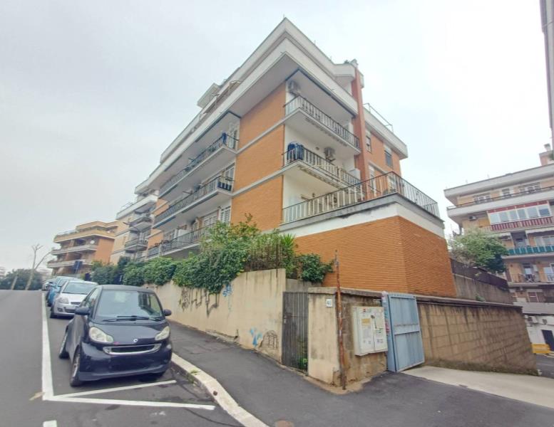 appartamento in vendita a Roma in zona Torrevecchia