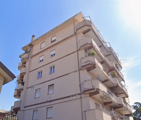 appartamento in vendita a Roma in zona Torre Angela