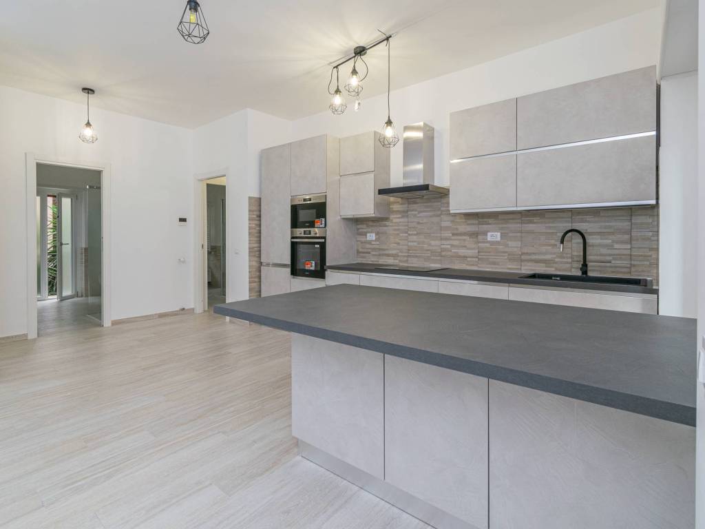 appartamento in vendita a Roma in zona Portuense