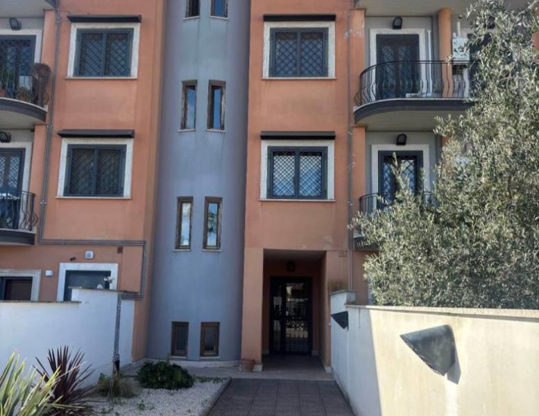 appartamento in vendita a Roma in zona Infernetto