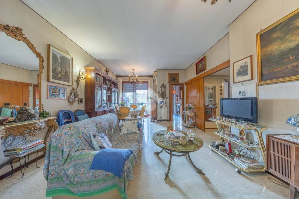 appartamento in vendita a Roma in zona Aurelio