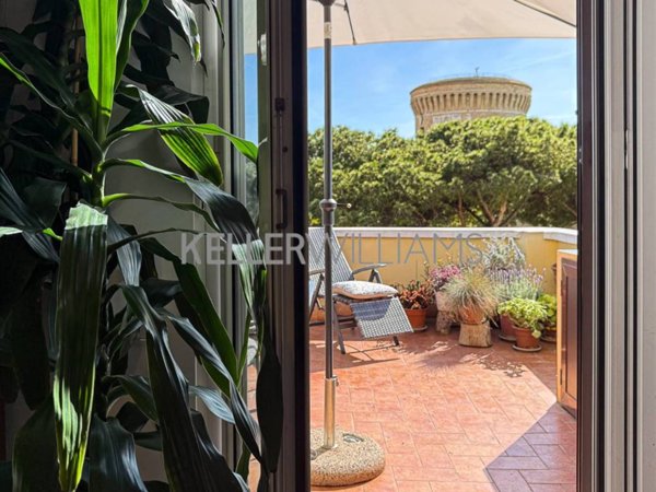 appartamento in vendita a Roma in zona Ostia