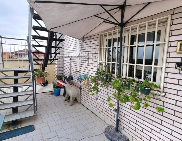 appartamento in vendita a Roma in zona Corviale