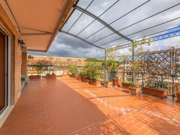 appartamento in vendita a Roma in zona Aurelio