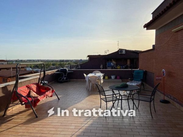 appartamento in vendita a Roma in zona Colle Prenestino