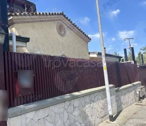 casa indipendente in vendita a Roma in zona Casal Morena