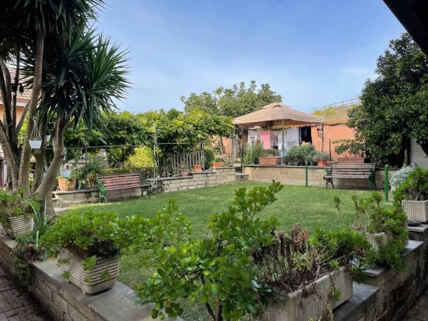 appartamento in vendita a Roma in zona Mezzocammino