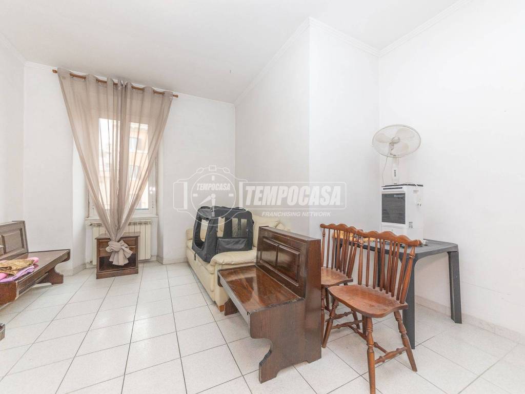 appartamento in vendita a Roma in zona Tuscolano