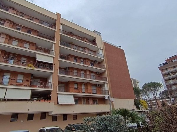 appartamento in vendita a Roma in zona Torrino