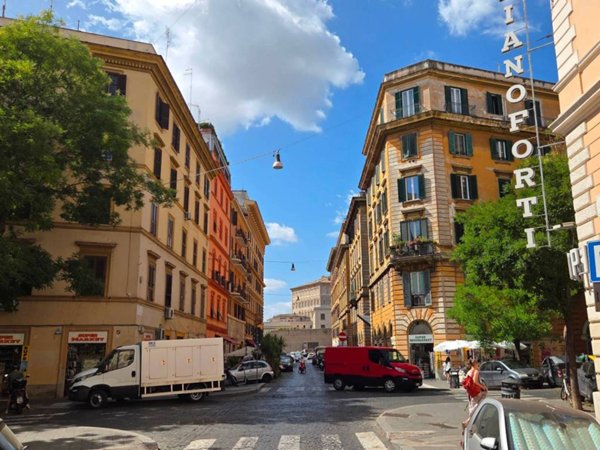 appartamento in vendita a Roma in zona Rione Prati