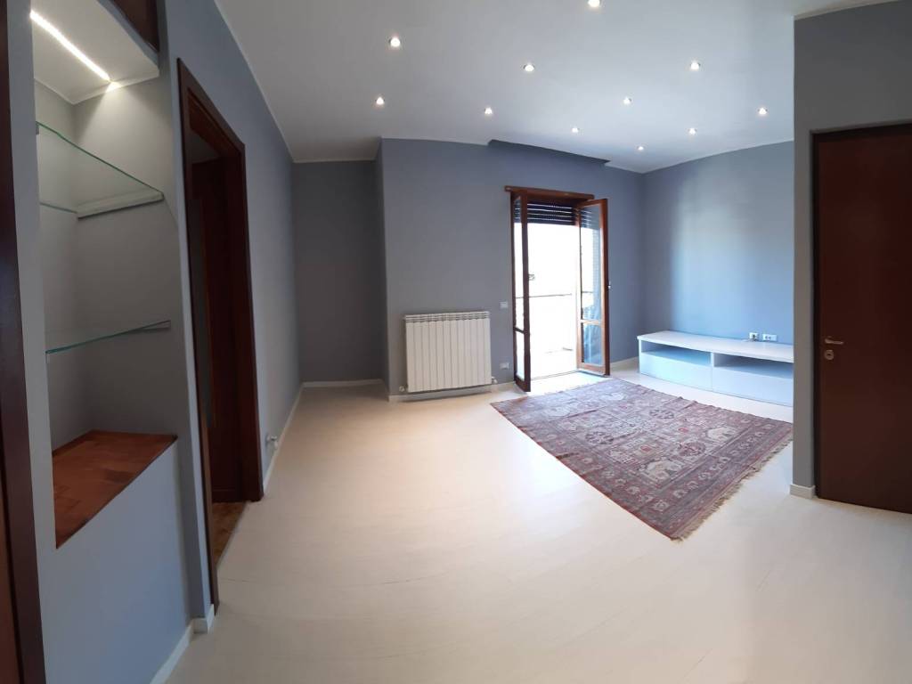 appartamento in vendita a Roma in zona Massimina/Casal Lumbroso