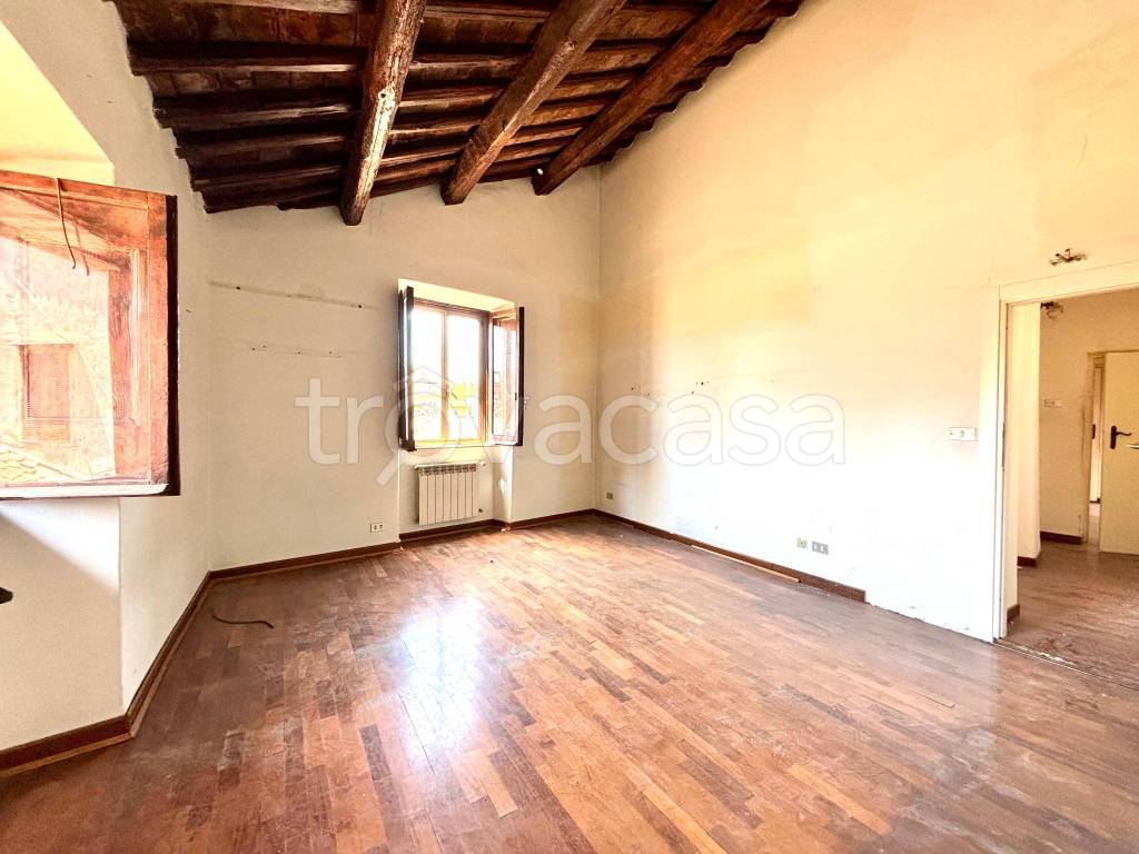 appartamento in vendita a Roma in zona Trastevere