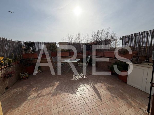 appartamento in vendita a Roma in zona Ostia