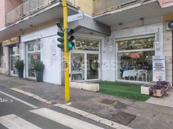 negozio in vendita a Roma in zona Monte Sacro/Talenti
