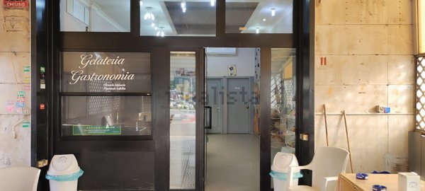 negozio in vendita a Roma in zona Primavalle